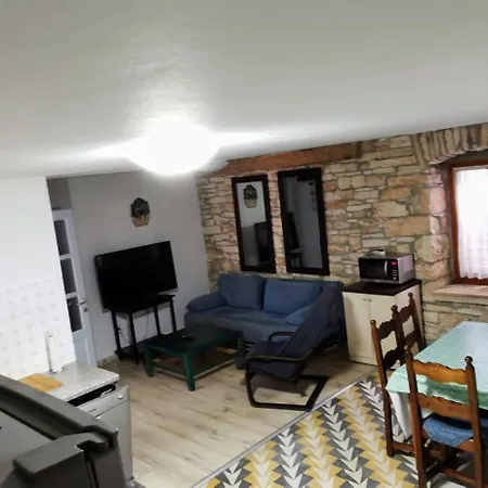 Holiday Home Πούλα